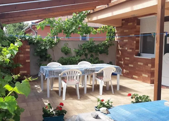 Sunshine 아파트 *